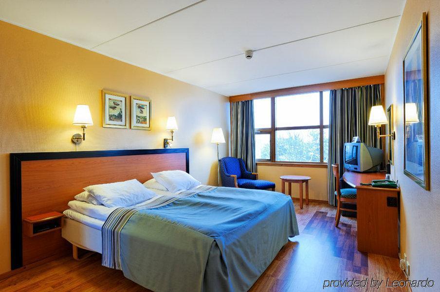 Thon Airport Hotell 4*